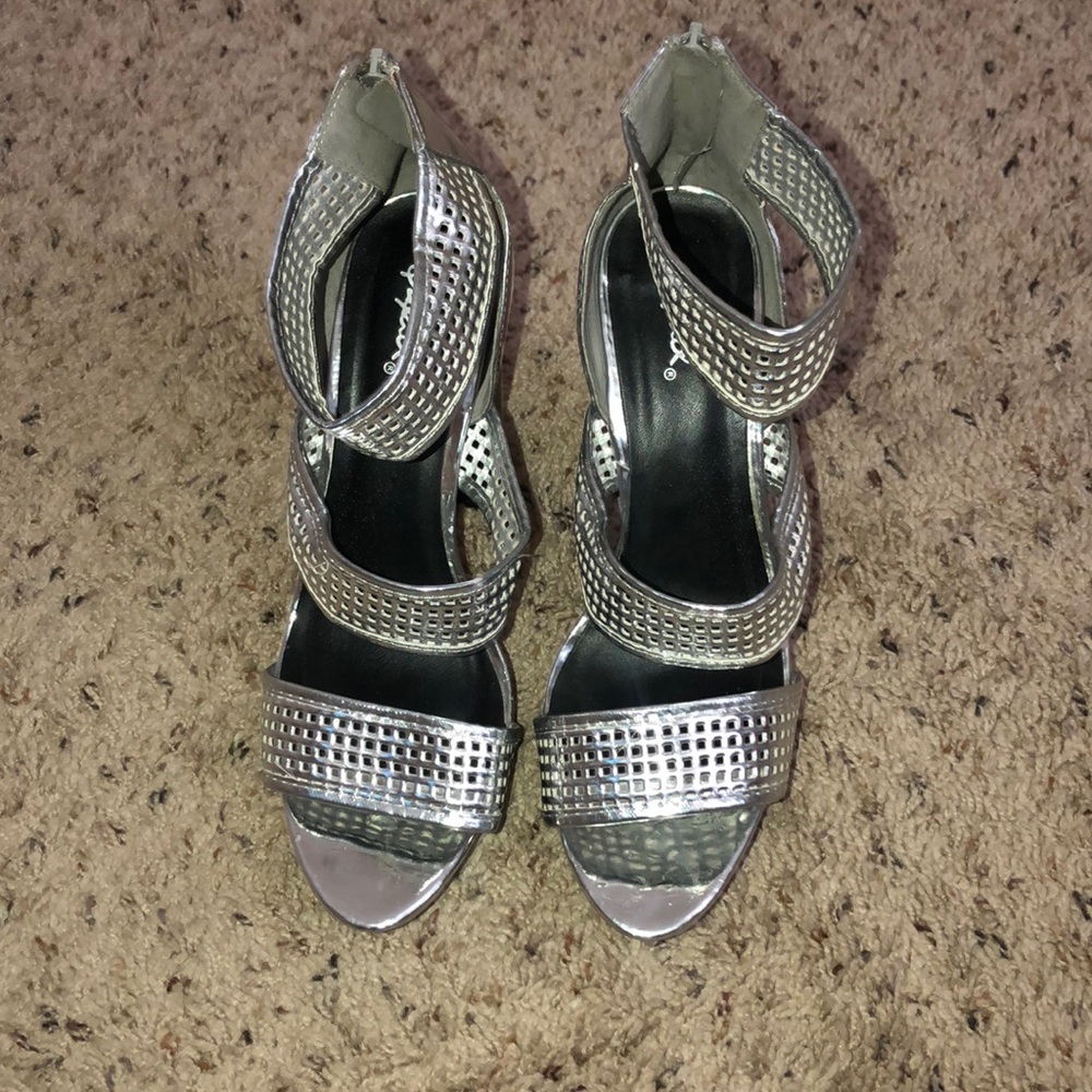 Qupid Heels